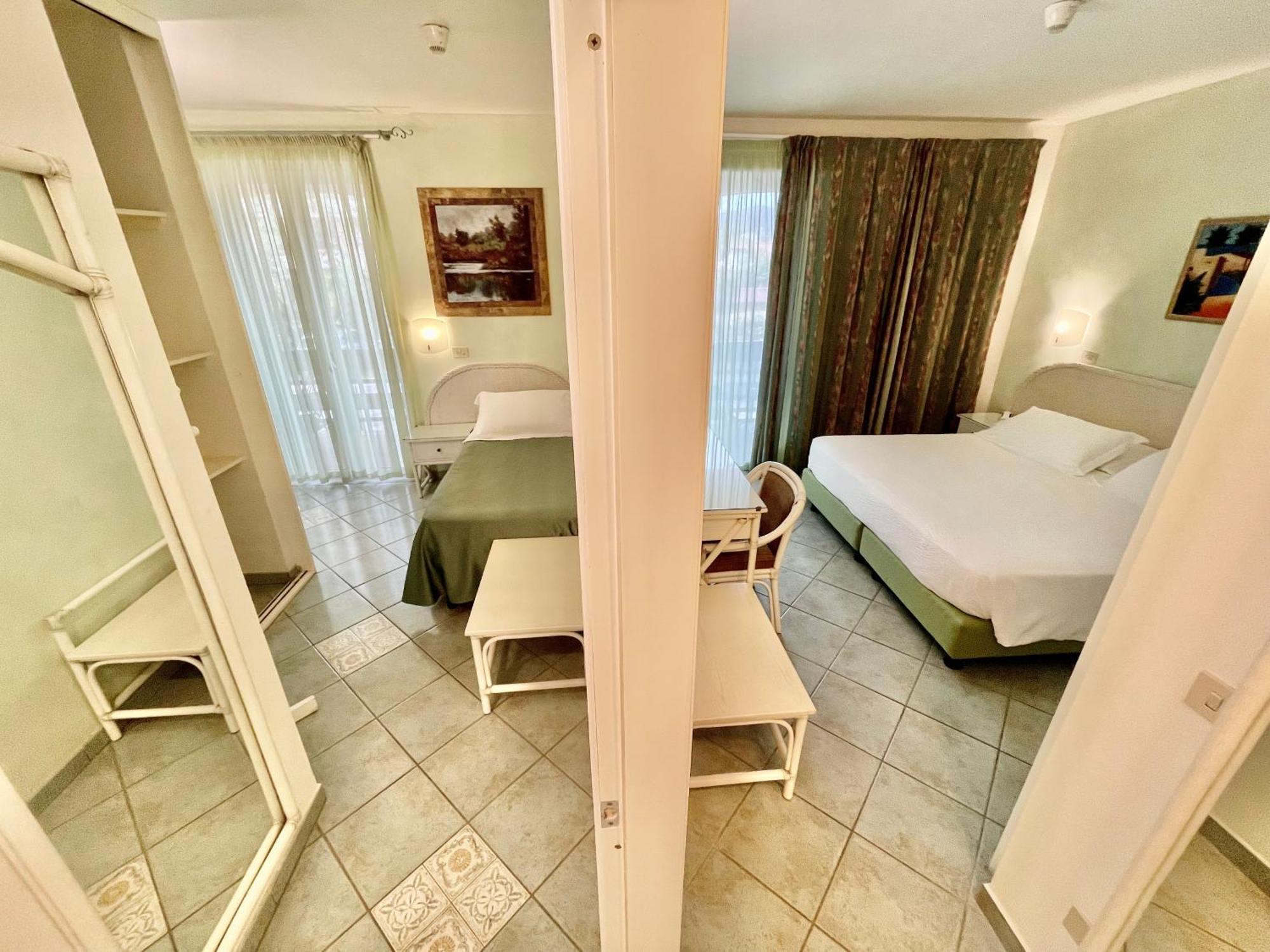 Hotel Meridiana Marina di Campo Rom bilde