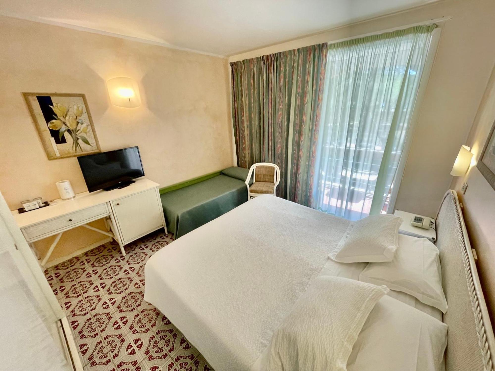 Hotel Meridiana Marina di Campo Rom bilde